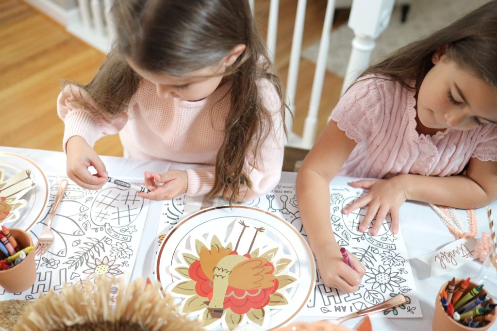 Mimi Markopoulos kids' thanksgiving table 2021